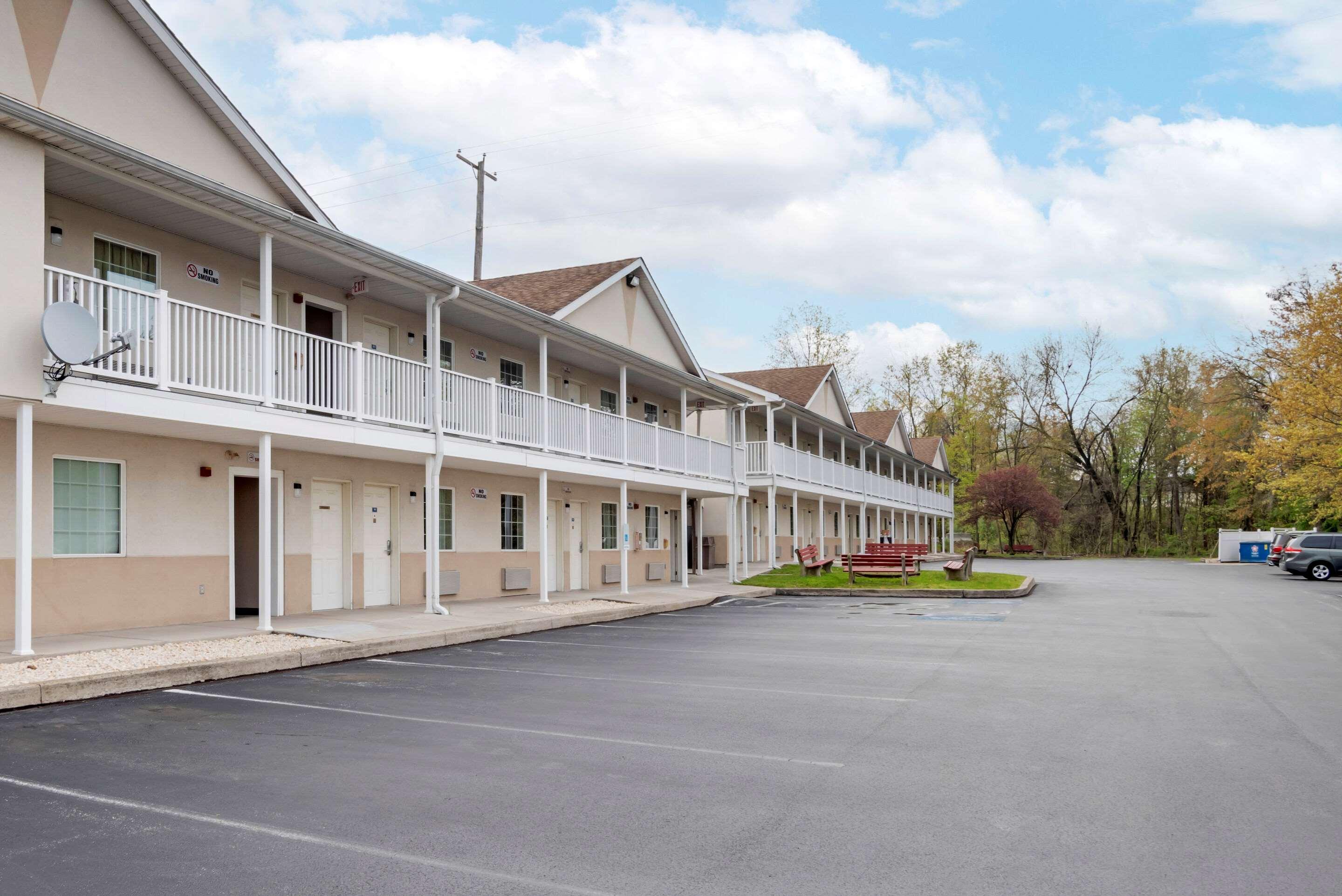 Americas Best Value Inn Gettysburg Bagian luar foto